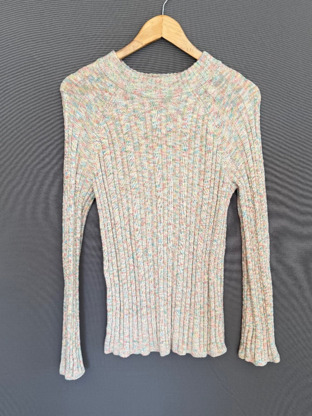 LOGO LAB by Lori Goldstein Women’s Medium Semi-Fitted Rib Knit Sweater